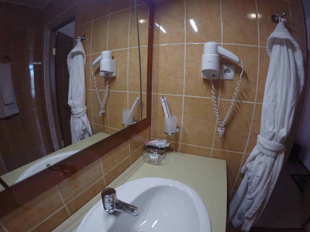 Kurmet Hotel Oral Zimmer foto