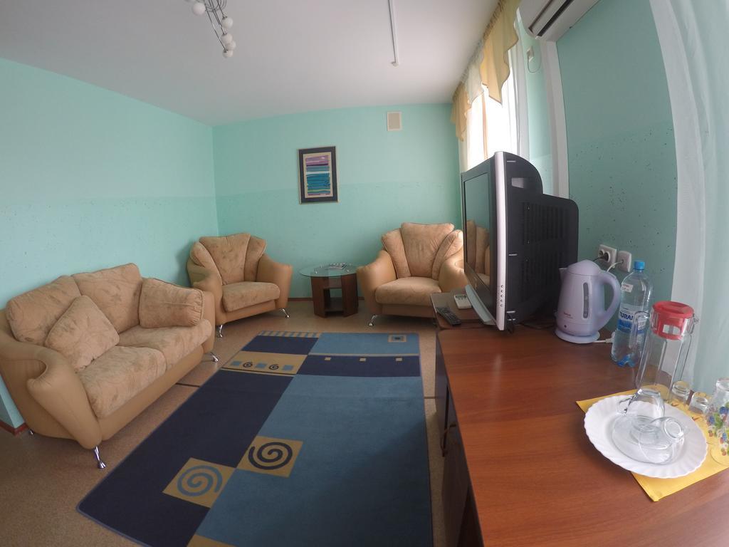 Kurmet Hotel Oral Zimmer foto